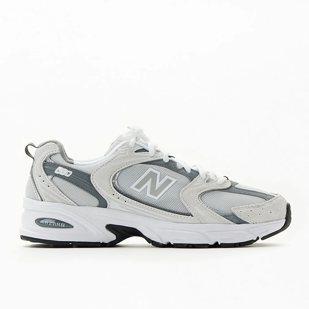 New Balance 530 — Men 5.5/ Women 7